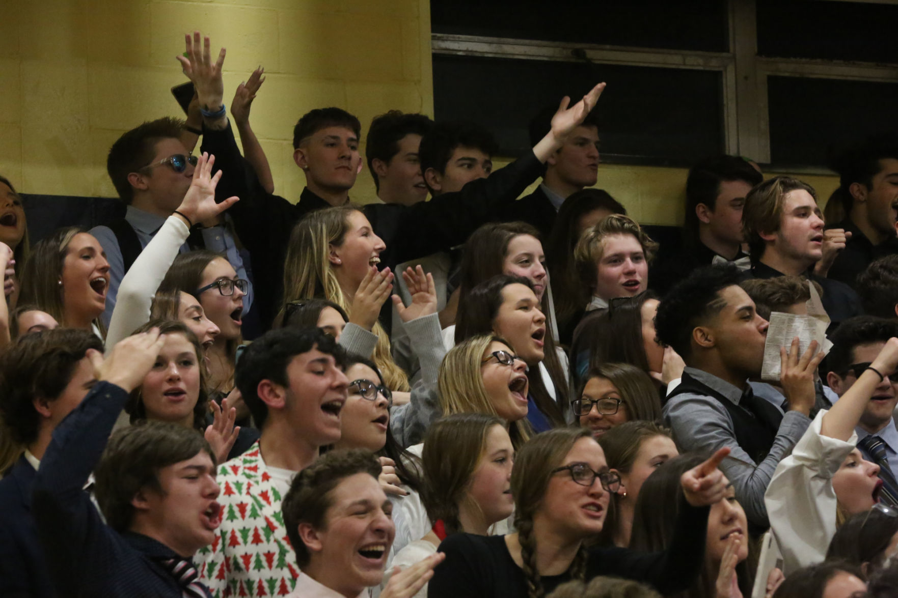 Holy Spirit Mainalnd boys basketball
